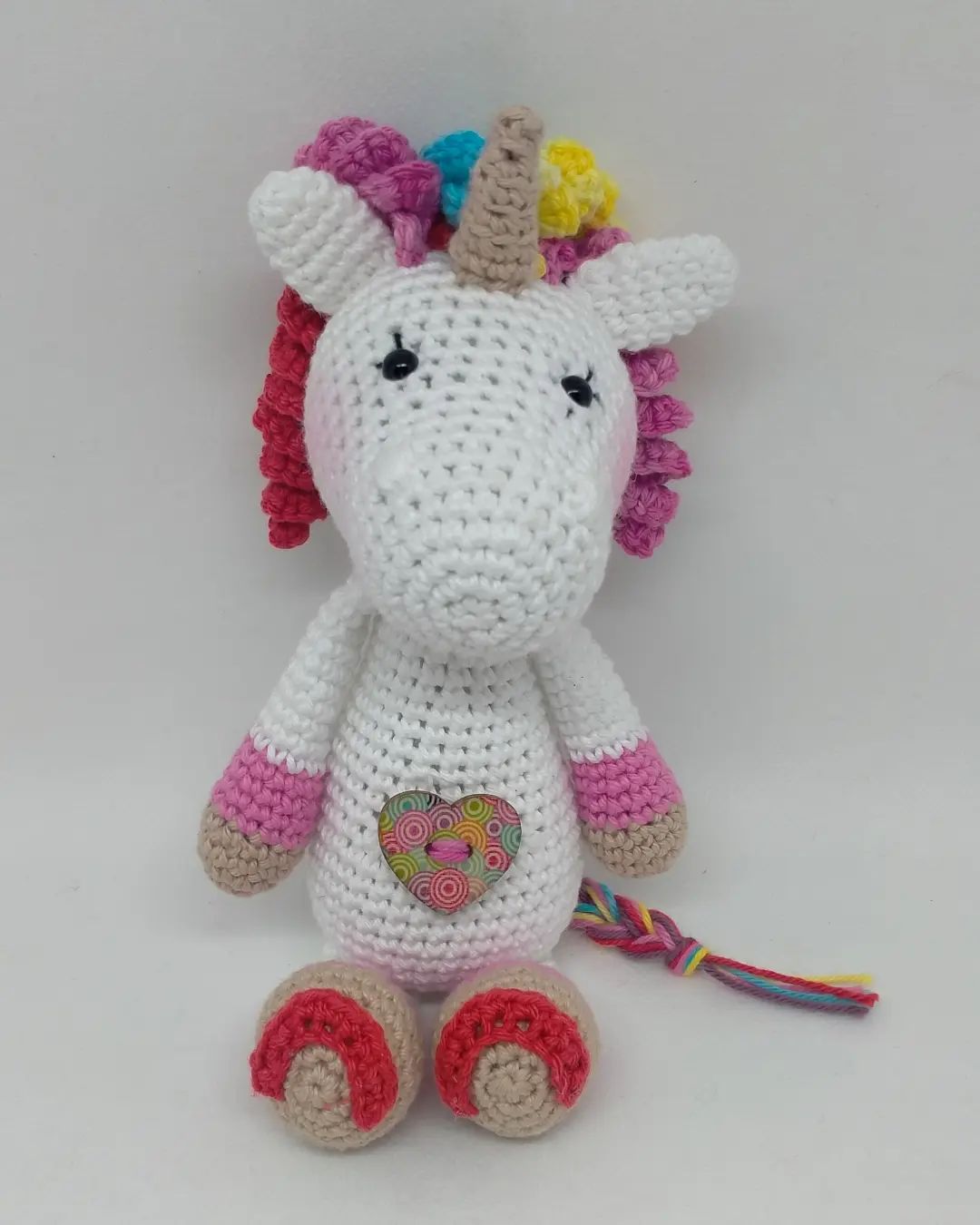 Unicornio amigurumi de fantasía